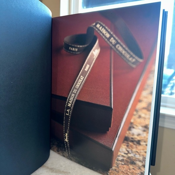 La Maison Du Chocolat - Coffee Table Book - Picture 2 of 6